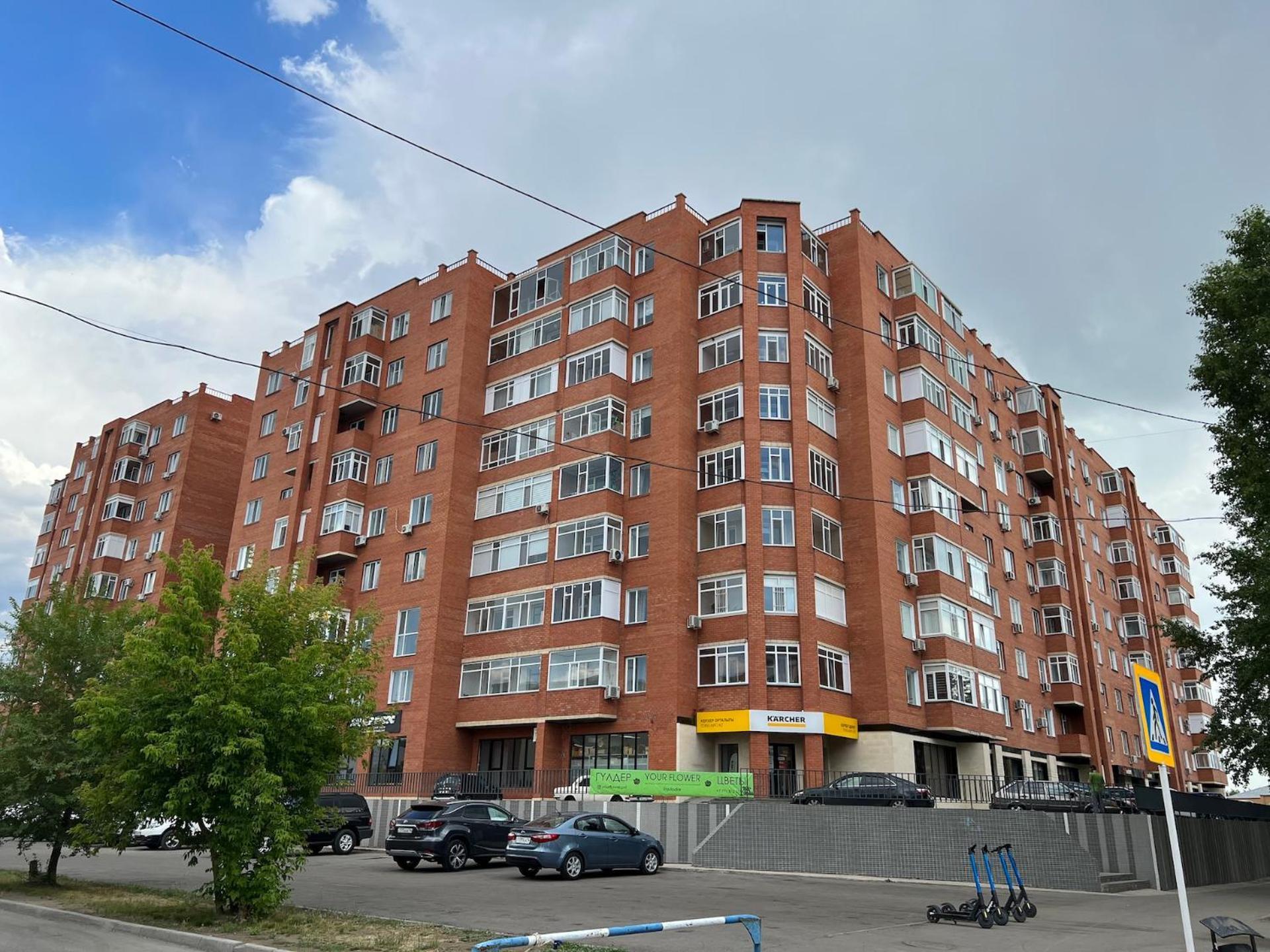 Uutnaya Quartira V Novom Dome Apartment Pavlodar Luaran gambar